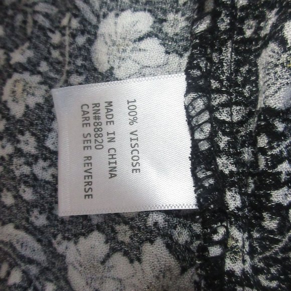 Rachael Zoe Blouse Medium V-Neck Floral Long Sleeve Ruffle Cuff Top M - Picture 7 of 7